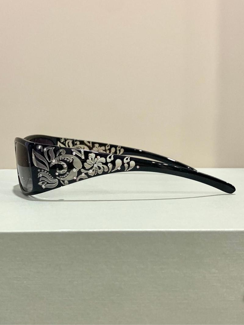 2-Pack Vintage Sunglasses with Rhinestone Accents Tinted PC Frames for Women Retro Glam Accessory for Outdoor & Daily Style