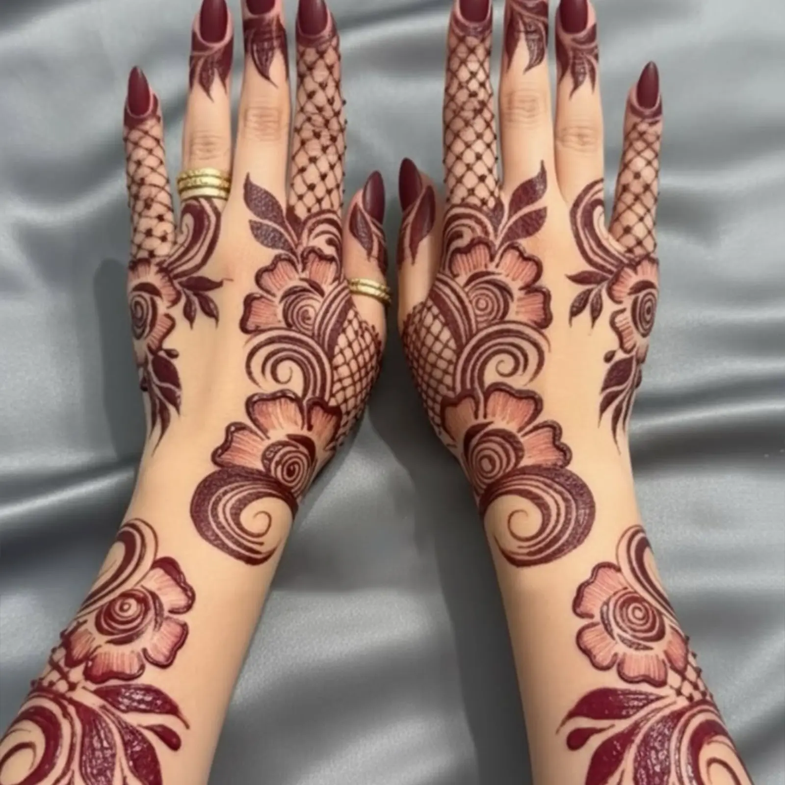 4PC Henna Tattoo Sticker, Trending Hand Drawn Floral Arm Sleeve Decal, Neutral Unisex Vintage Skin Print, Waterproof Premium Decor for Full Arm Festival Styling, Vintage Prints, Full Arm Look