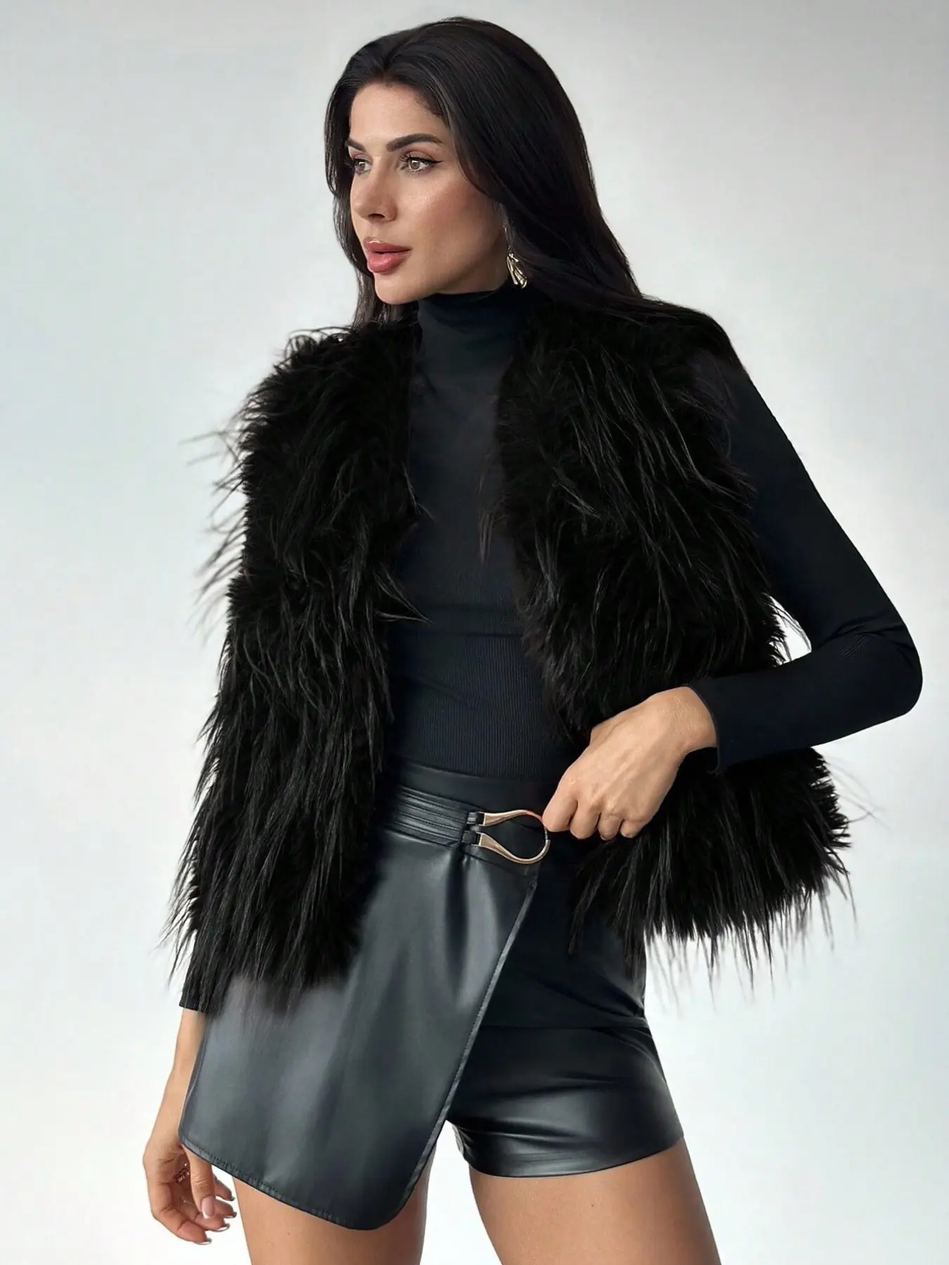 Women's Fall Winter New Fashion Retro Faux Fur Coat Vest, Sleeveless Solid V-Neck Loose Artificial Fur Backless, Casual Versatile Daily Wear