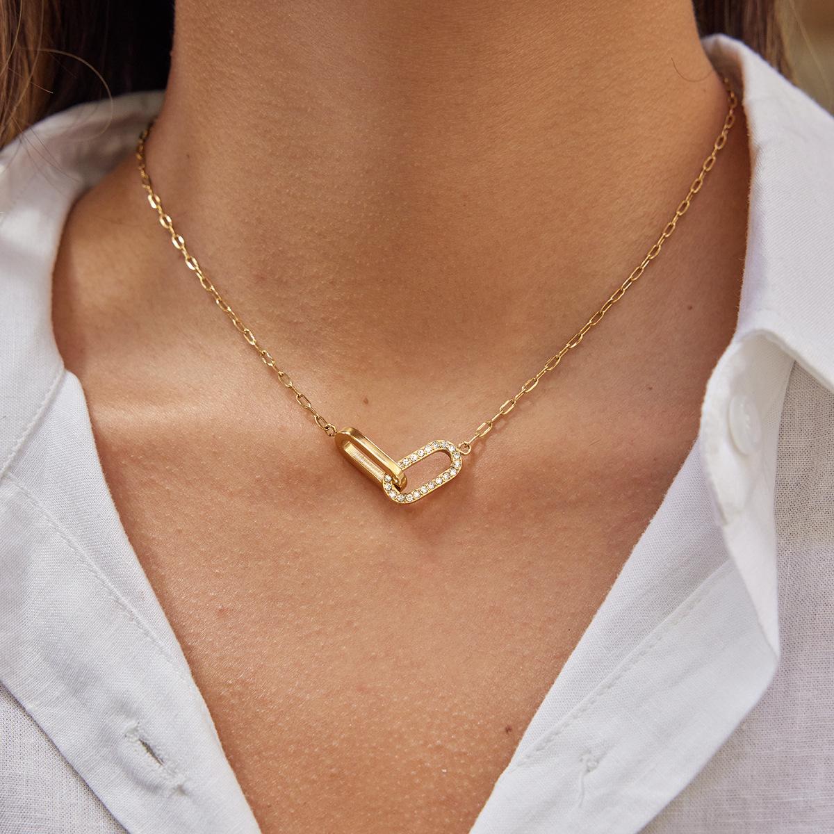 Interlocking Double Ring Geometric Clavicle Necklace 18K Gold Plated Stainless Steel  Luxury Style  Hot Selling for Cross-border