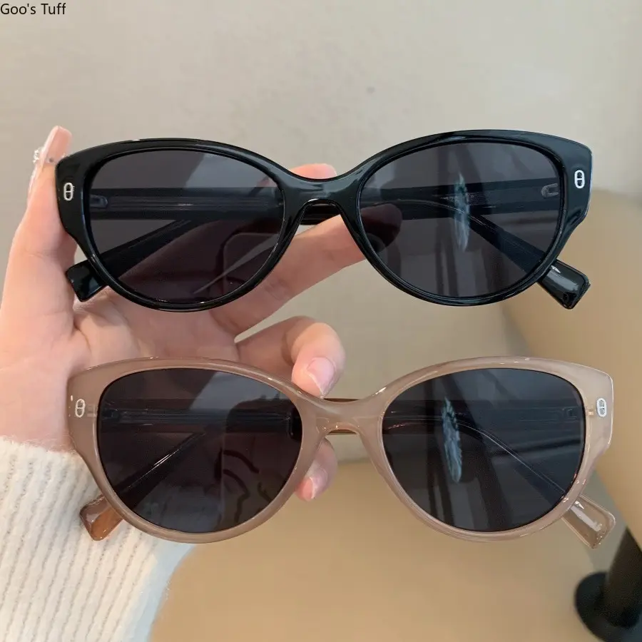 Women's Korean Vintage Black Cat-Eye Sunglasses - Premium Unisex Fit Sun-Shading Eyewear, Suitable for Square & Round Faces, Ideal for Outdoor Daily Use