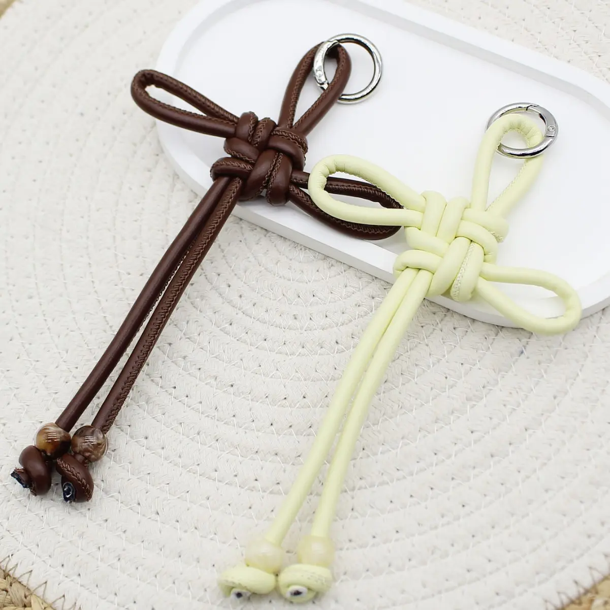 Handmade Chinese Knot Keychain - Lucky Charm Pendant with Traditional Woven Tassel, Keychains for Women, Bag & Car Accessory Gift