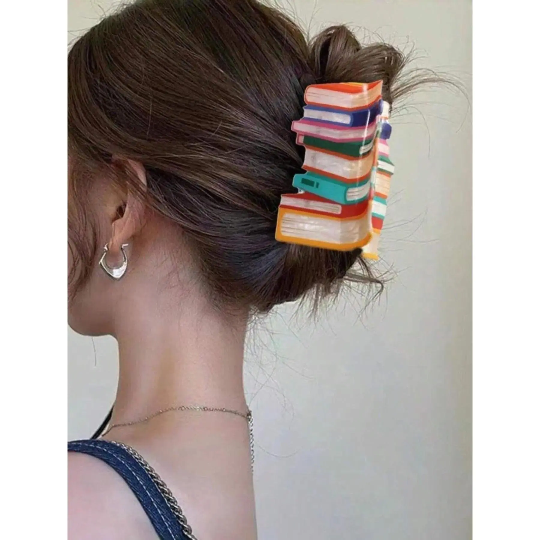 1/5-Pack Creative Bookshelf Hair Claw Clip – Cute Rainbow Color Block Acrylic Hair Accessories, Fun Book Lover Aesthetic Claw for Thick Hair, Large Non-Slip Hairpiece Gift for Daily Wear, Travel & Photoshoots