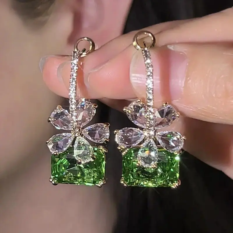 Women's Green Crystal Flower Hoop Earrings - Shining Luxury Statement Jewelry, Elegant Korean Style Costume Accessories, Lightweight Chic Pieces for Daily & Party Wear, Shining Earrings, Chic Lightweight, Dazzling