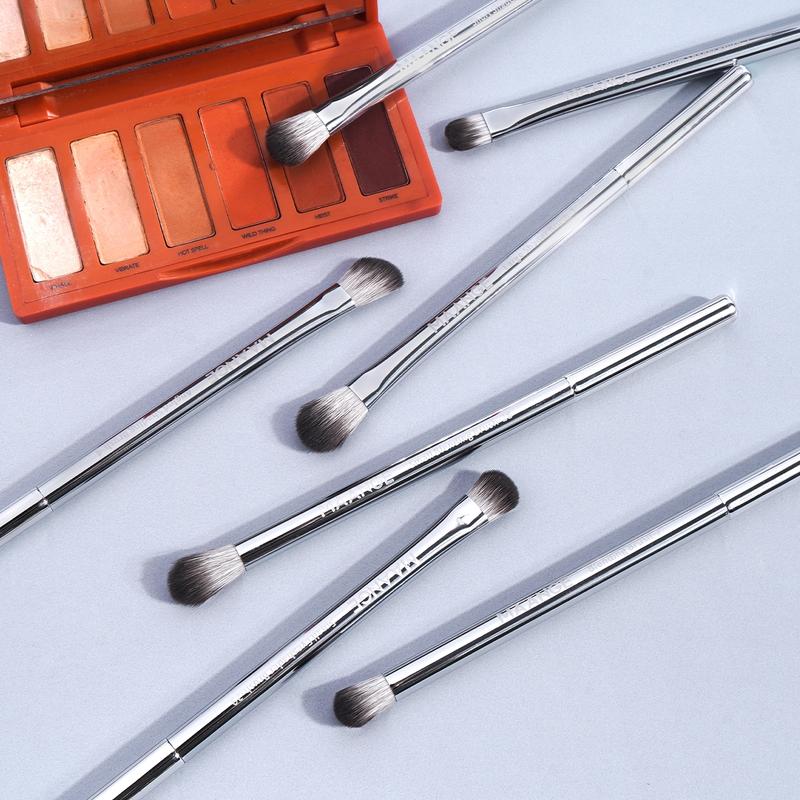 MAANGE 17pcs Prodessional Kabuki Makeup Brushes Set, Foundation Brush Powder Brush Contour Brush Concealer Brush Eyeshadow Brush Nose Shadow Brush Shader Brush Blending Brush Eyelash & Eyebrow Brush, Makeup Accessories Gifts for Friends