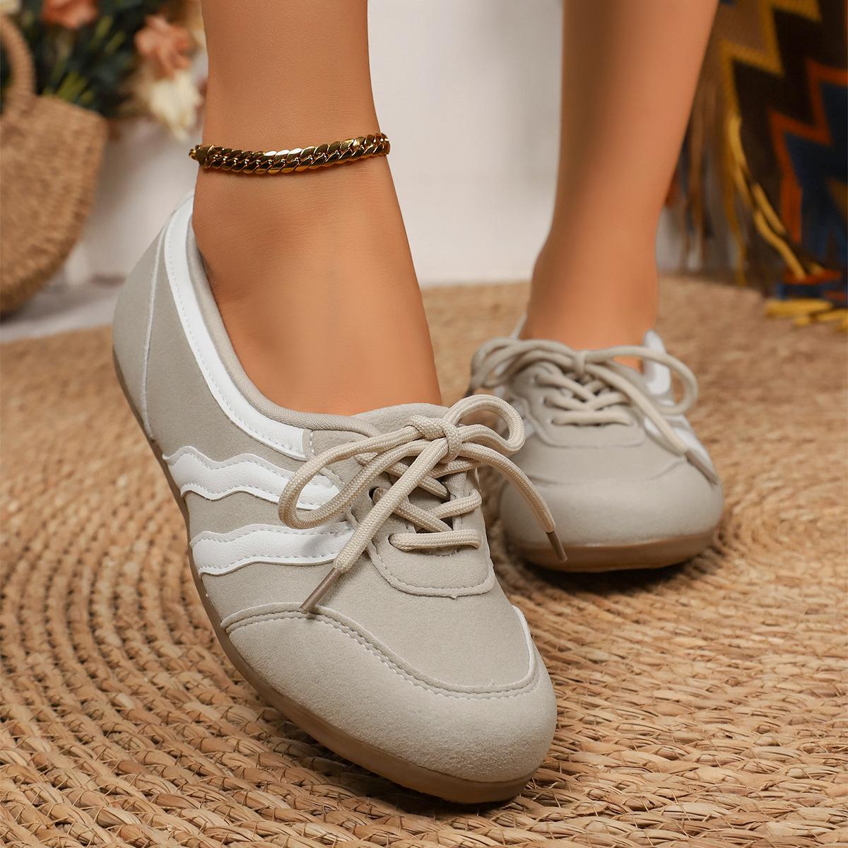 Women's Lace Up Casual Trainers Lightweight Breathable Walking Shoes for Travel Outdoor All Year Round Comfortable Wavy Stripe Fashion Flats Stylish Everyday Sneakers for Women