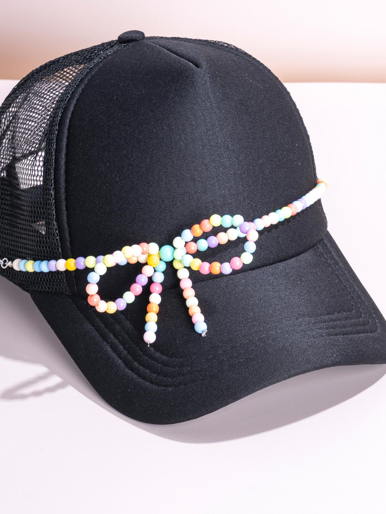 Small-scale yet versatile pearl bow baseball cap accessory, colorful dopamine hat chain, high-end and glittering small-scale design cross pendant necklace, shiny collar chain, women's accessory