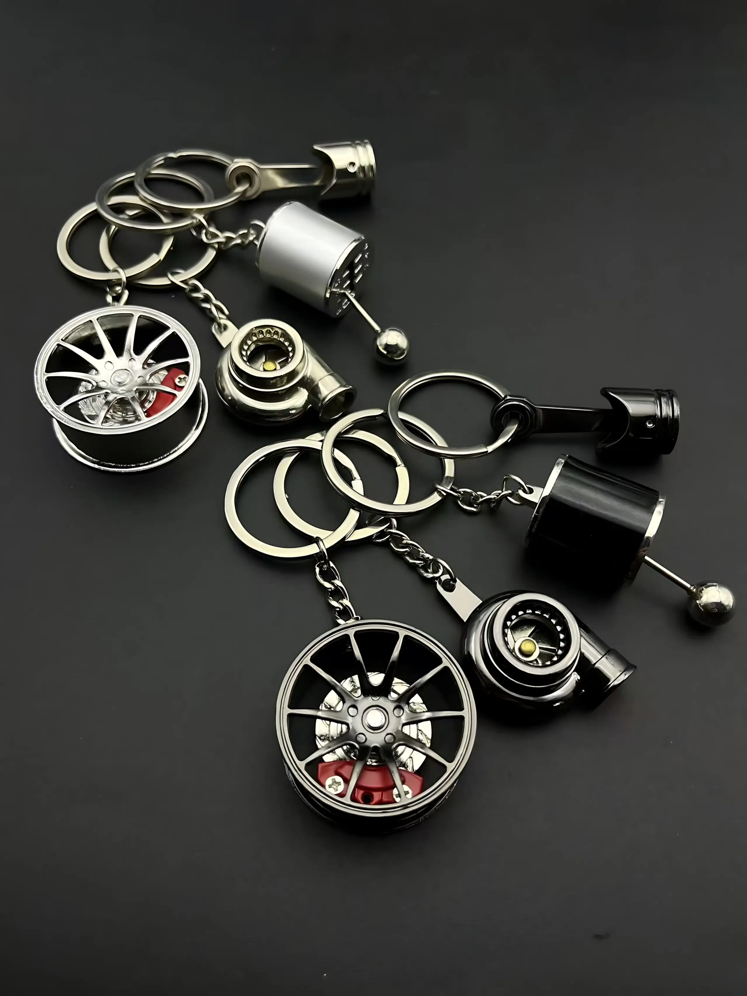 4pcs Realistic Wheel HUB Metal Keychains, Brake Disc Design, Car Enthusiast Accessories, Unique Gifts for Boyfriend and Car Friends