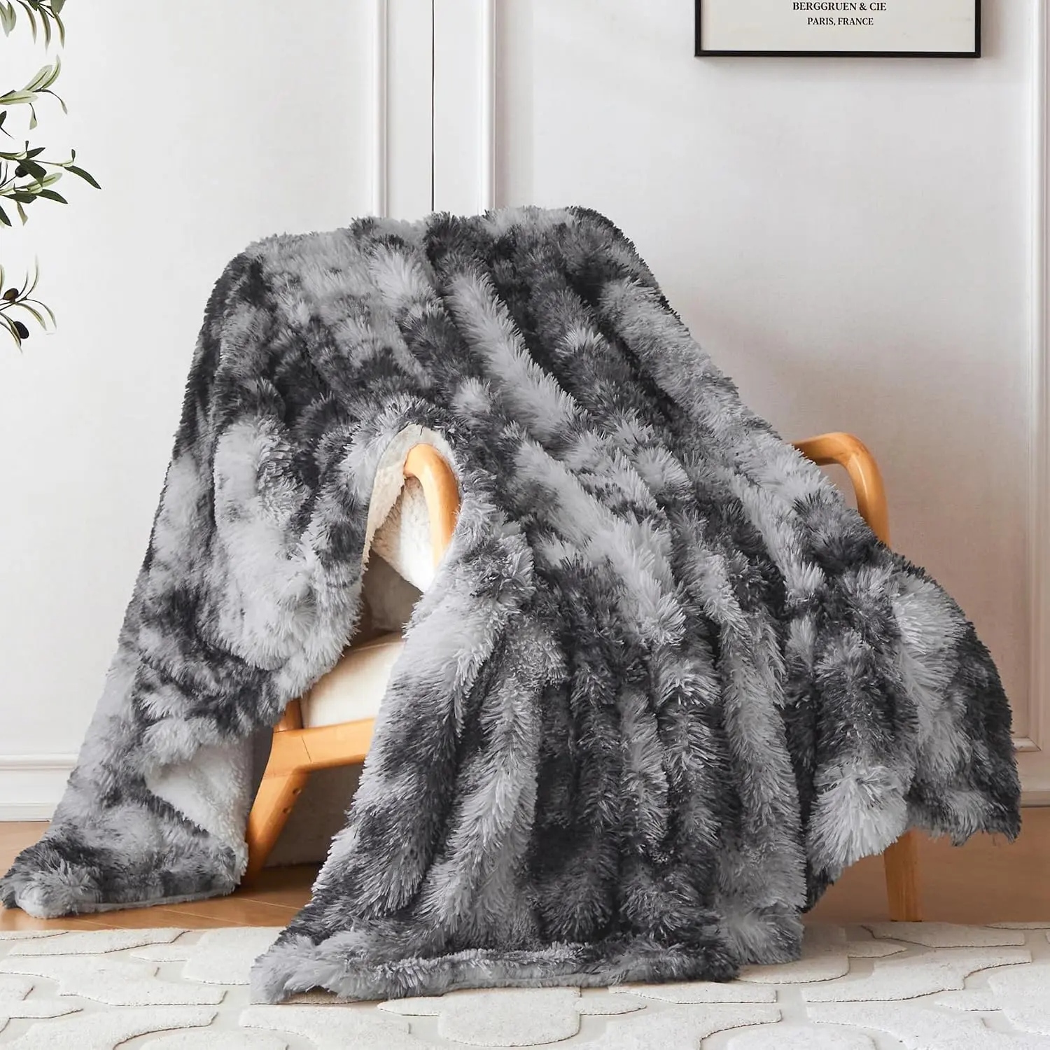 Ultra Soft Faux  Throw Blanket – Fuzzy  Cozy Microfiber Blankets, Warm Thick Plush Sherpa Fleece Throw Blanket for Couch,Bed,Sofa,Ideal  for Women.(Tie Dye Grey, 50"x60")