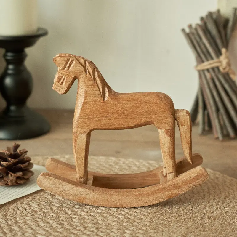 Handcrafted Pine Wood Horse Ornament, Vintage Rustic Style, Unique Grain Pattern, Perfect for Home Decor and Gift Giving