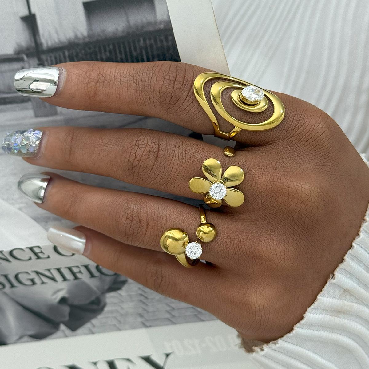 1pc 18K Gold Plated Zircon Flower Open Ring for Women, Stainless Steel Minimalist Summer Adjustable Jewelry, Everyday Wear Party Gift for Girlfriend Mom Friend Gold-Plated Striped Couple Stacking