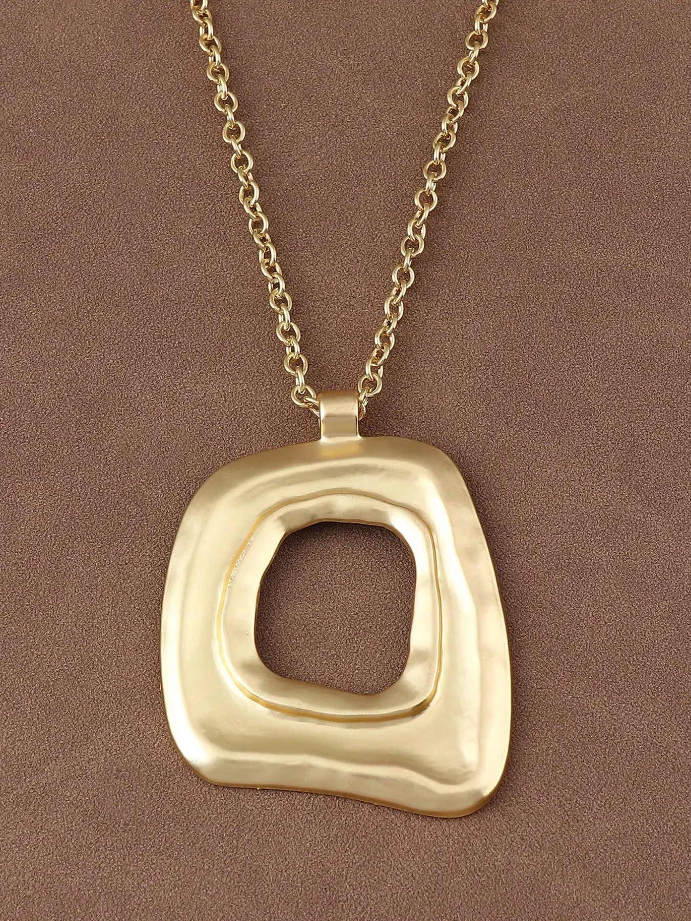 1pc Boho Style Hollow Square Pendant Alloy Necklace, Large Open Charm Chain Jewelry, Fashionable Daily Wear & Party Accessory