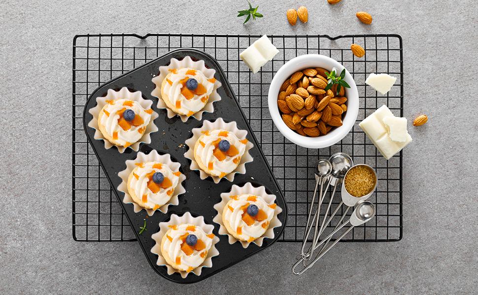Love homemade cute desserts?Grab these 100 Pcs flared brown baking cups now!Reliable oil-proof coated paper muffin liners fit standard molds perfectly, easy to use, non-stick and durable for cream rolls, cupcakes and daily baking