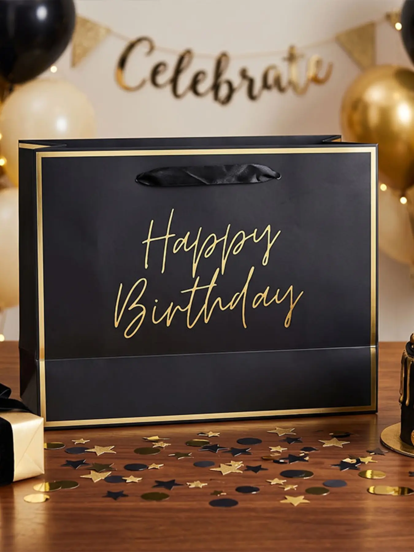 Luxurious Gold Paper Gift Bag, Reusable Shopping Bag with Handle, Perfect for Birthdays, Family Parties, Thanksgiving Gifts
