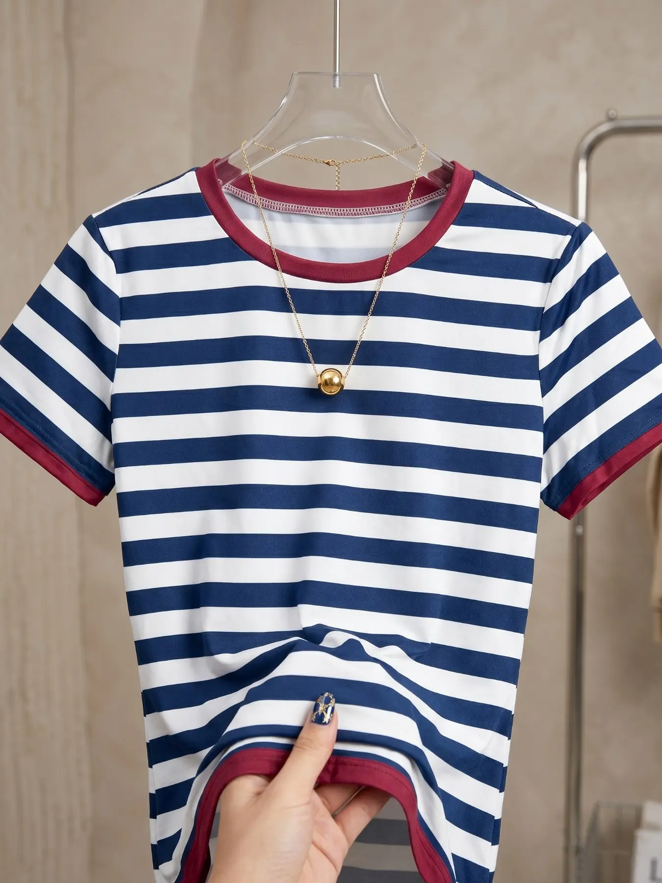 Blue Striped Colorblock Women's T-Shirt, Casual Fashion Top, Slim-Fitting, All Seasons, Ideal for Daily Wear and Outdoor Activities