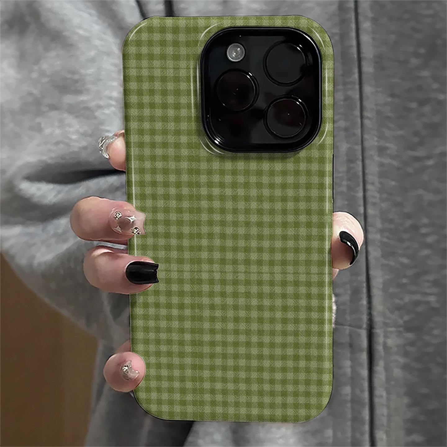 Fresh and simple style, green striped design, checkered pattern phone case, suitable for iPhone 11, 12, 13, 14, 15, 16, 17 Pro Max and Samsung Galaxy S25 Ultra, S24 Plus, S23 FE, S22, S21. New 2-in-1 shockproof design. MFL51