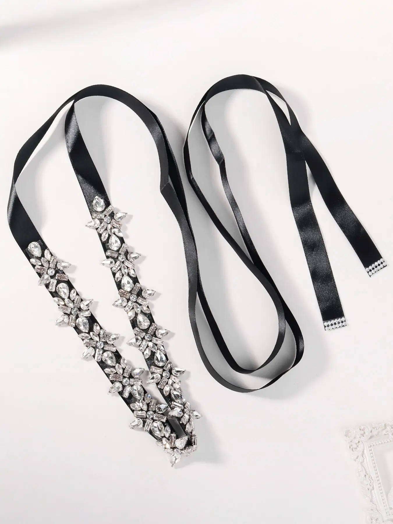 Vintage Gothic Satin Ribbon Water Drill Bride Waist Belt with Rhinestone Embellishments Adjustable Tie Elegant Evening Party Accessories