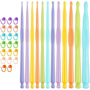 12 Random Color Crochet Hooks Set + 20 Random Color Stitch Markers, DIY Yarn Knitting Tools