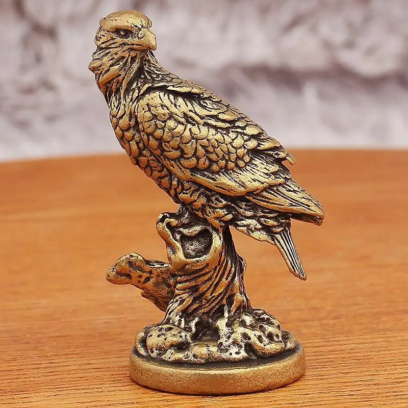 Powerful Eagle Animal Figurine, Decorative Eagle Sculpture, Unique Home Décor Piece, Bold Design Ornament, Perfect Gift Idea