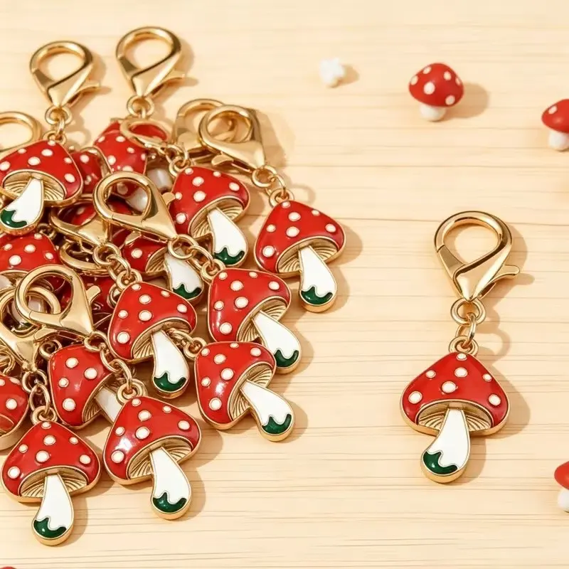 16 Pcs Hollow Mushroom Keychains, Small Mushroom Keychain Decorations, Bag Accessories, Gifts for Friends, Birthday, Christmas