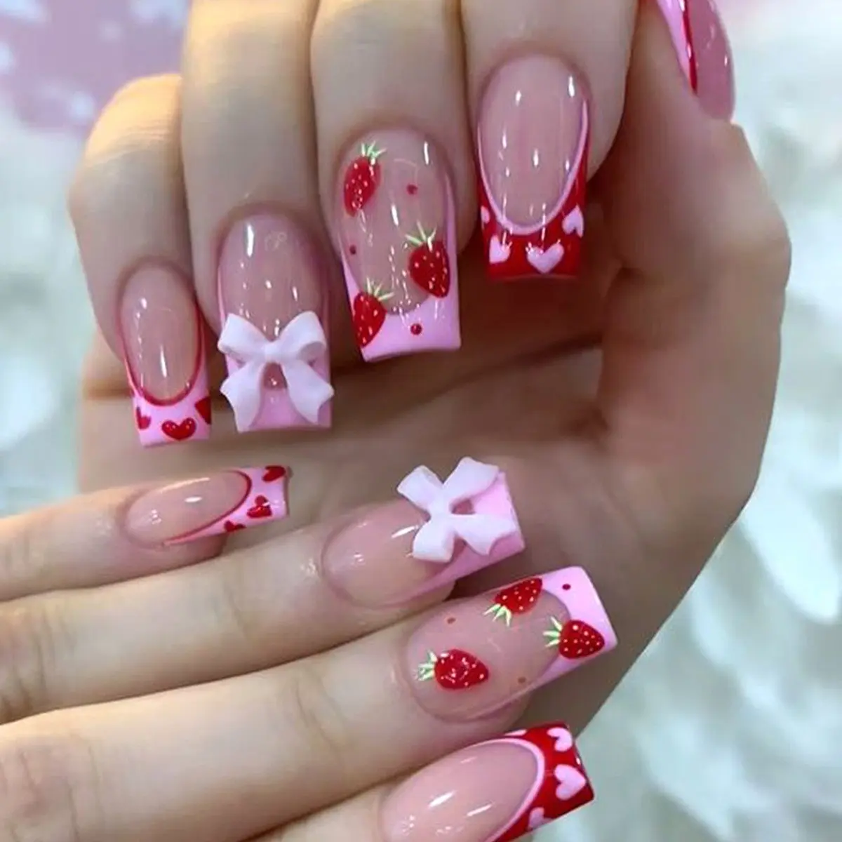 24pcs Strawberry Bow French Tip Press on Nails, False Nail Set, Cute Heart Print, Reusable Removable Glue on Nails, Y2K Aesthetic Manicure Kit, Fake Nails