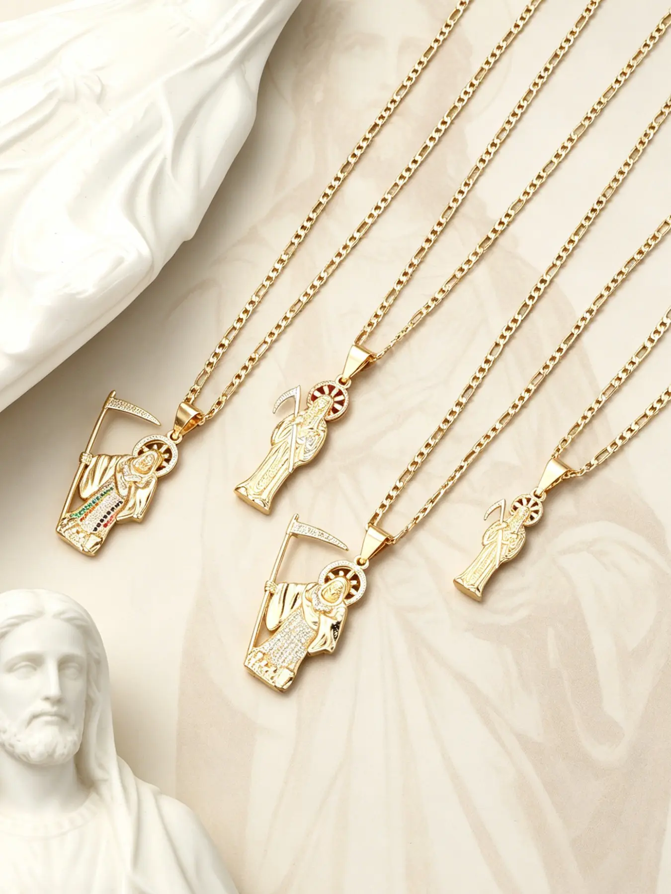 1 Piece Santo de la muerte Unisex Hip-Hop 3D Scythe God of Death Pendant Necklace, Classic Personalized Sacred Death Saint Zircon collar-Religious Death Symbol, Worldly Protection, Trendy Cool Holiday Gift Catholic Jewelry, Ideal for Daily Wear/Gifts