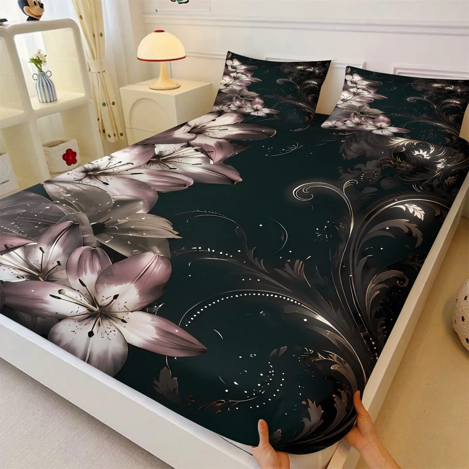 3Pcs Luxury Black Background Purple Lily Fitted Sheet Set & 2 Coreless Pillowcases, Baroque Scroll Floral Print, Soft Skin-friendly & Breathable, Deep Pocket Non-slip, Romantic Room Decor, Perfect Housewarming Gift For Women