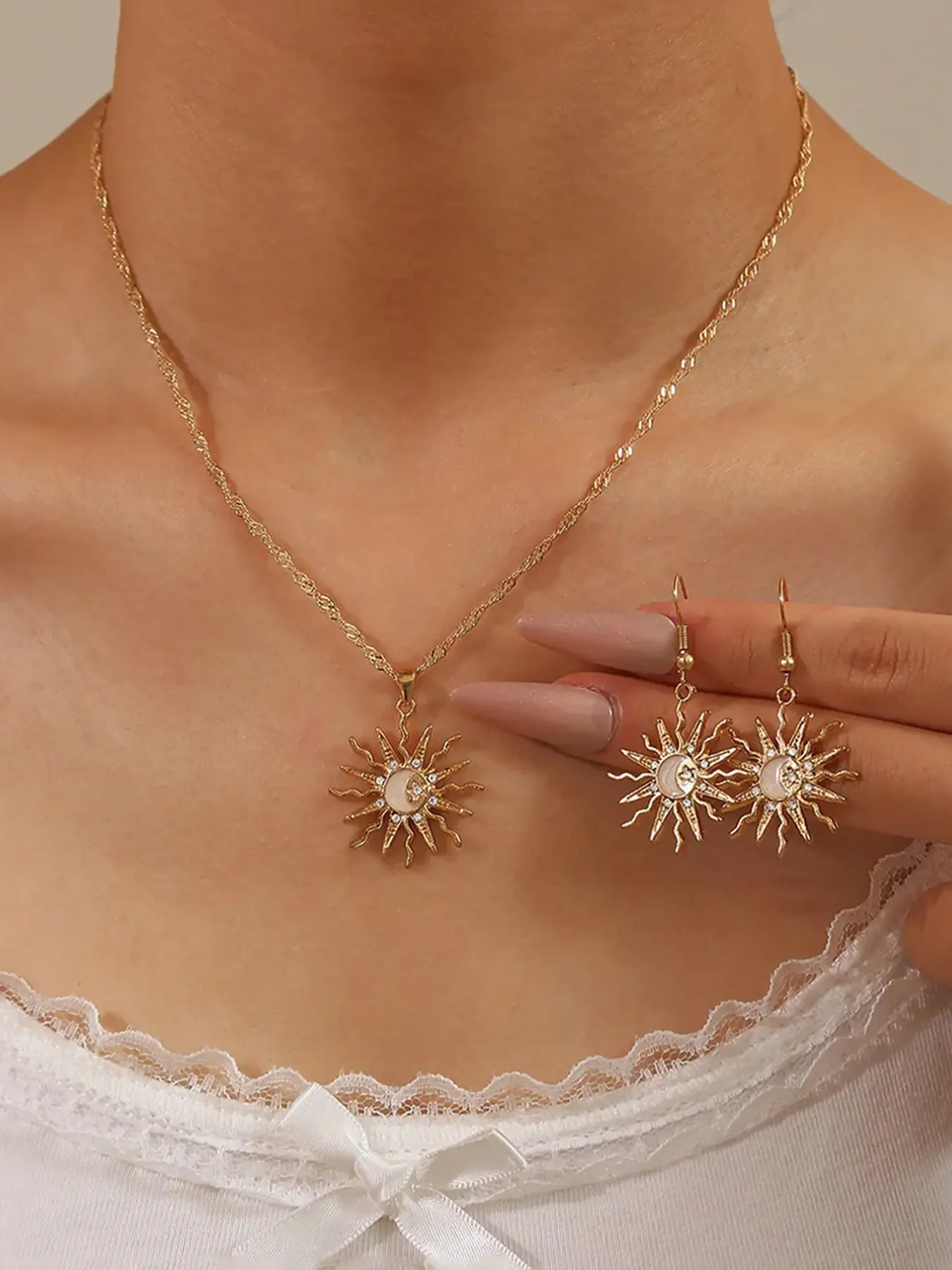 Fashionable Trendy Jewelry Set, Elegant Star Moon Sunflower Necklace Earrings, Stylish Accessory for Women, Perfect Gift Idea