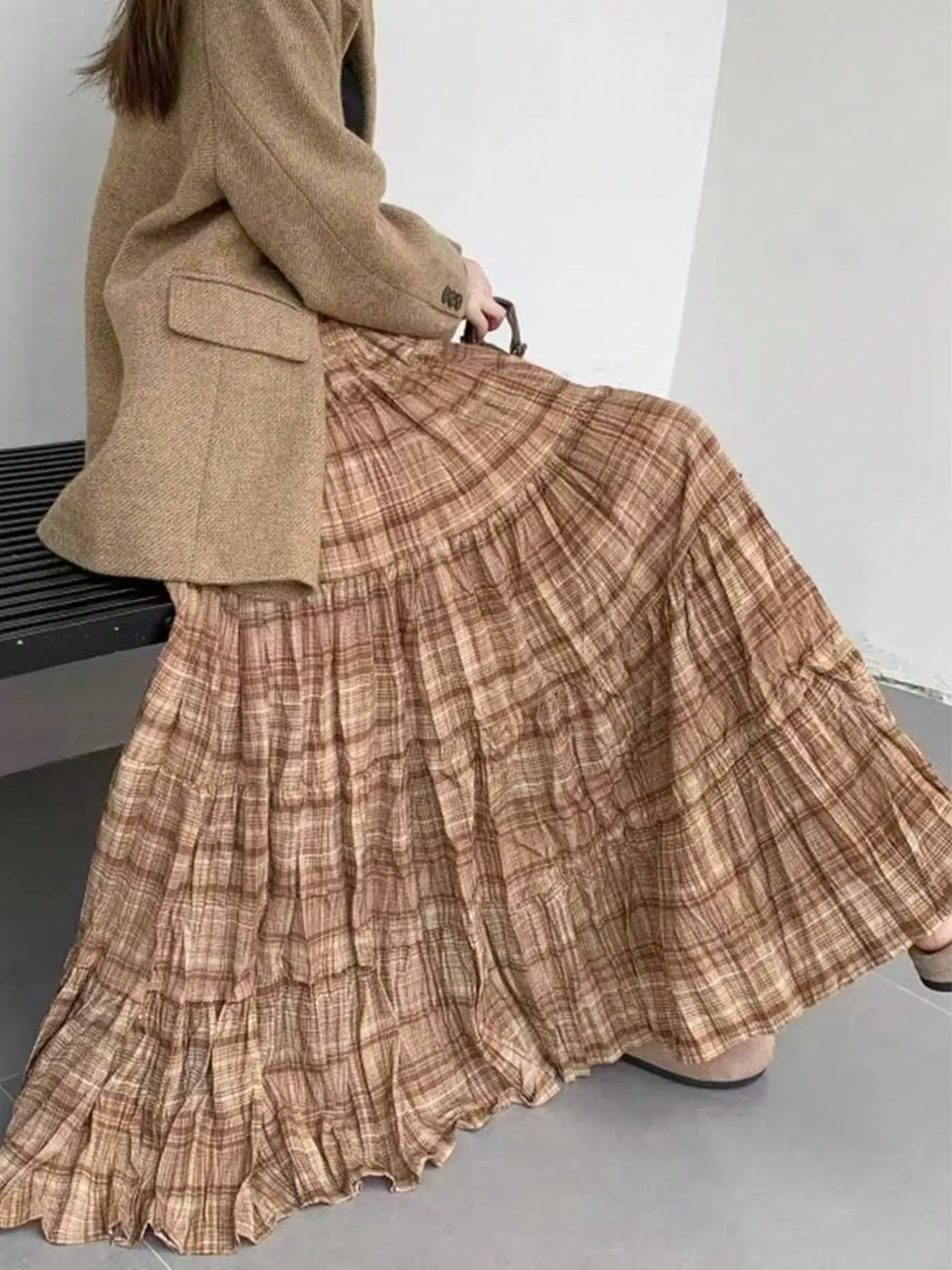 Women's Plaid Layered Long Dress, Elastic Waist Flowy Maxi Dress, Comfortable Non-Elastic Fabric, Casual Style for Holidays, Home, Office