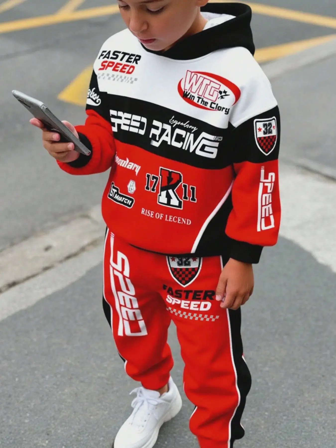 Boys' Trendy Hooded Sweatshirt and Pants Set, Cool Racing Print, Slim-Fit Long Sleeve Suit, Casual All-Season Fashion