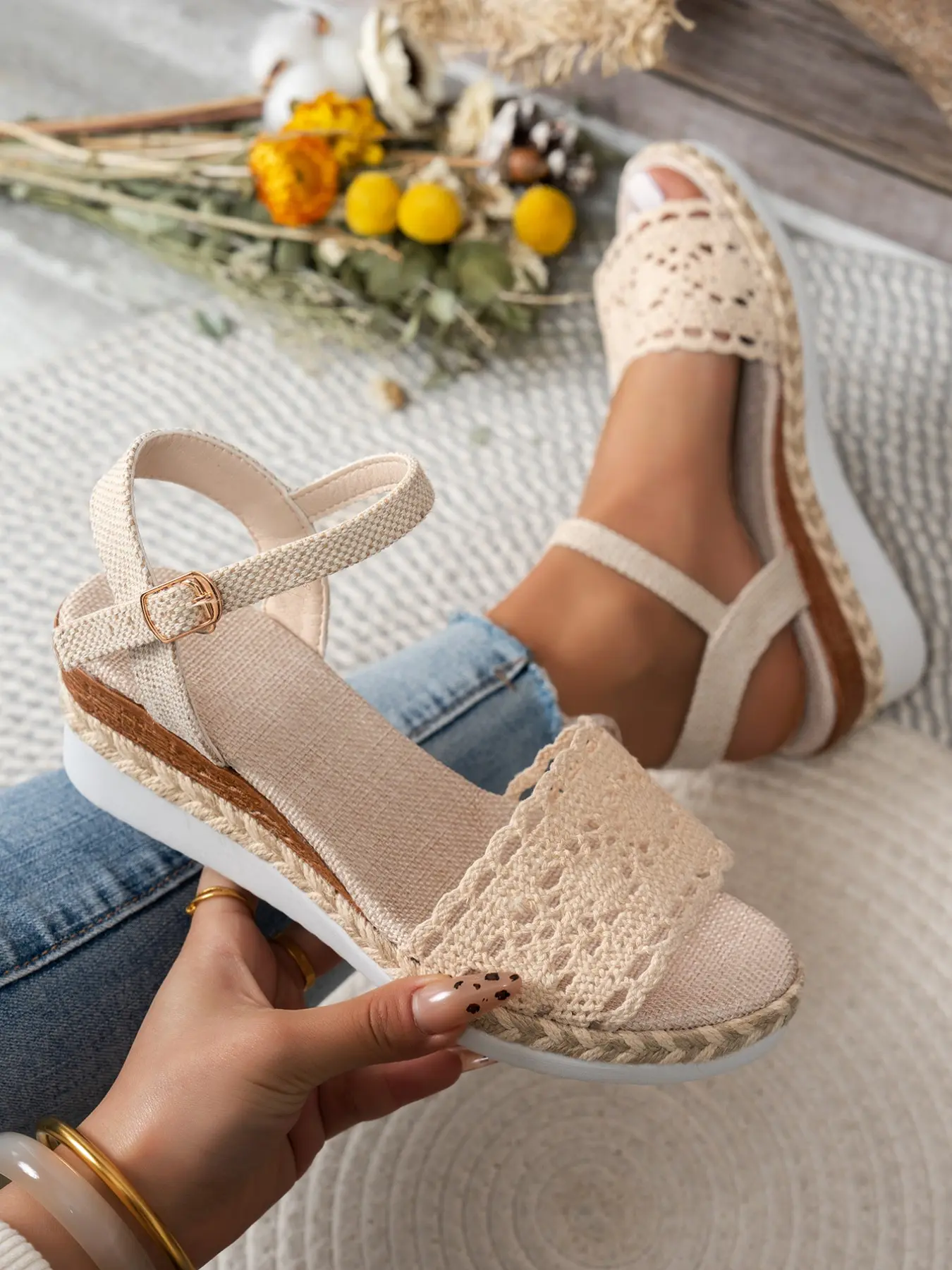 Linen Wedge Sandals for Women, Summer New Arrival, Buckle Design, Versatile Breathable Hollow Out Straw Roman Shoes, Strappy Wedge Sandals