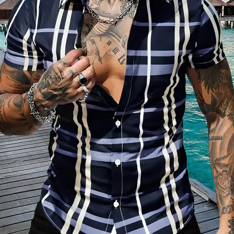 Men's Random Gingham Plaid Print Short Sleeve Shirt, Regular Fit Casual Fitted Comfy Top for Summer, Casual Button Up Shirt for Daily Wear, Menswear
