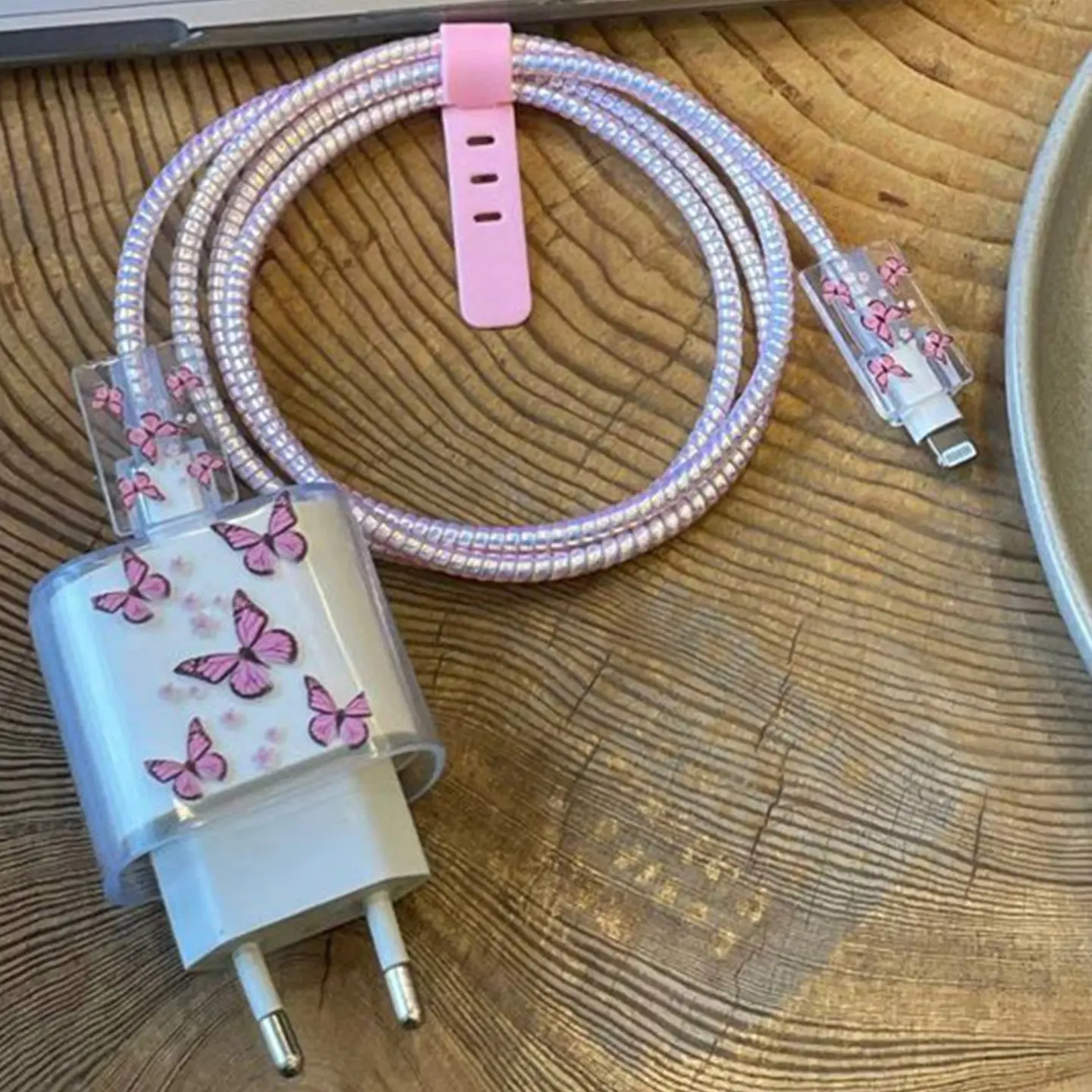 Dreamy Shiny Iridescent Aesthetic Cord Wrap Butterfly Charger Kit, Cute Floral Graphic, Butterfly Print, Eu Plug 20w Adapter, Rainbow Spiral Cable Wrap