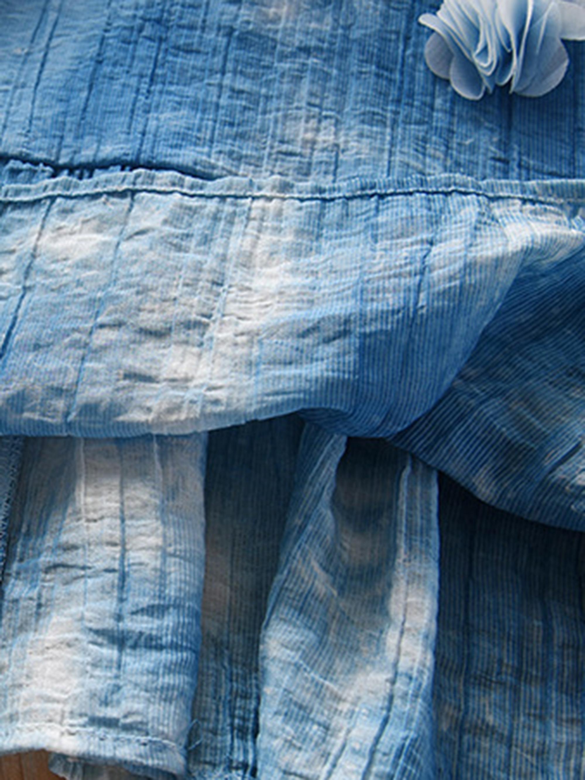 New summer style girls' fashionable and sweet dress, hand-dyed with three-dimensional flowers, girls' strap dress, beach vacation style sleeveless strap dress, fresh, cute and casual, suitable daily wear