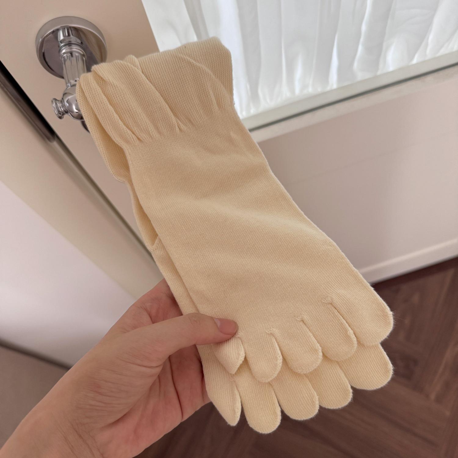 Five-toe ballet dance training, breathable and comfortable for barefoot use, with a split-toe design suitable for line dancing, comfortable ankle socks