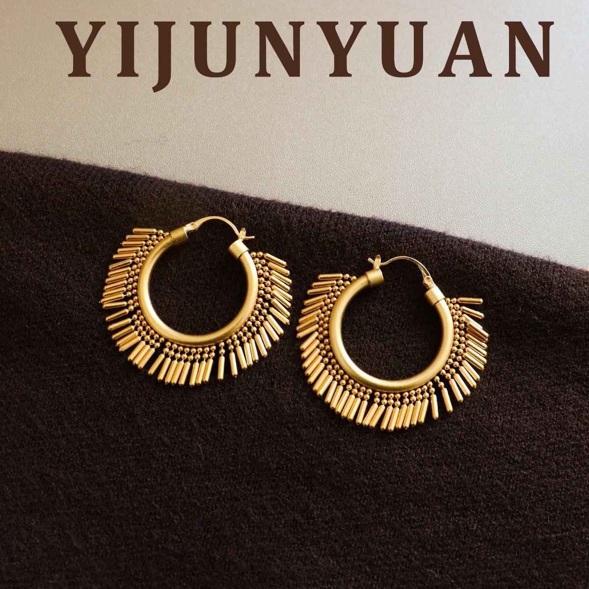 Vintage Gold Hoop Earrings for Women, Retro French Tassel Dangle Earrings, Minimalist Luxury Statement Earrings, Boho Chic Oversized Circle Earrings, Trendy 2026 Jewelry Gift