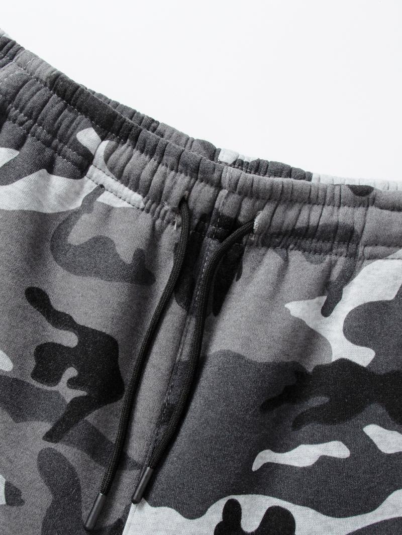 Men's Camouflage Hoodie Set Outdoor Casual Style with Adjustable Drawstring, Fits Snugly Around the Head. Top and Pants from the Same Series Feature Matching Camouflage Patterns. USA Letter Print Adds Trendy Style. Large Pocket on the Jacket and Drawstrin