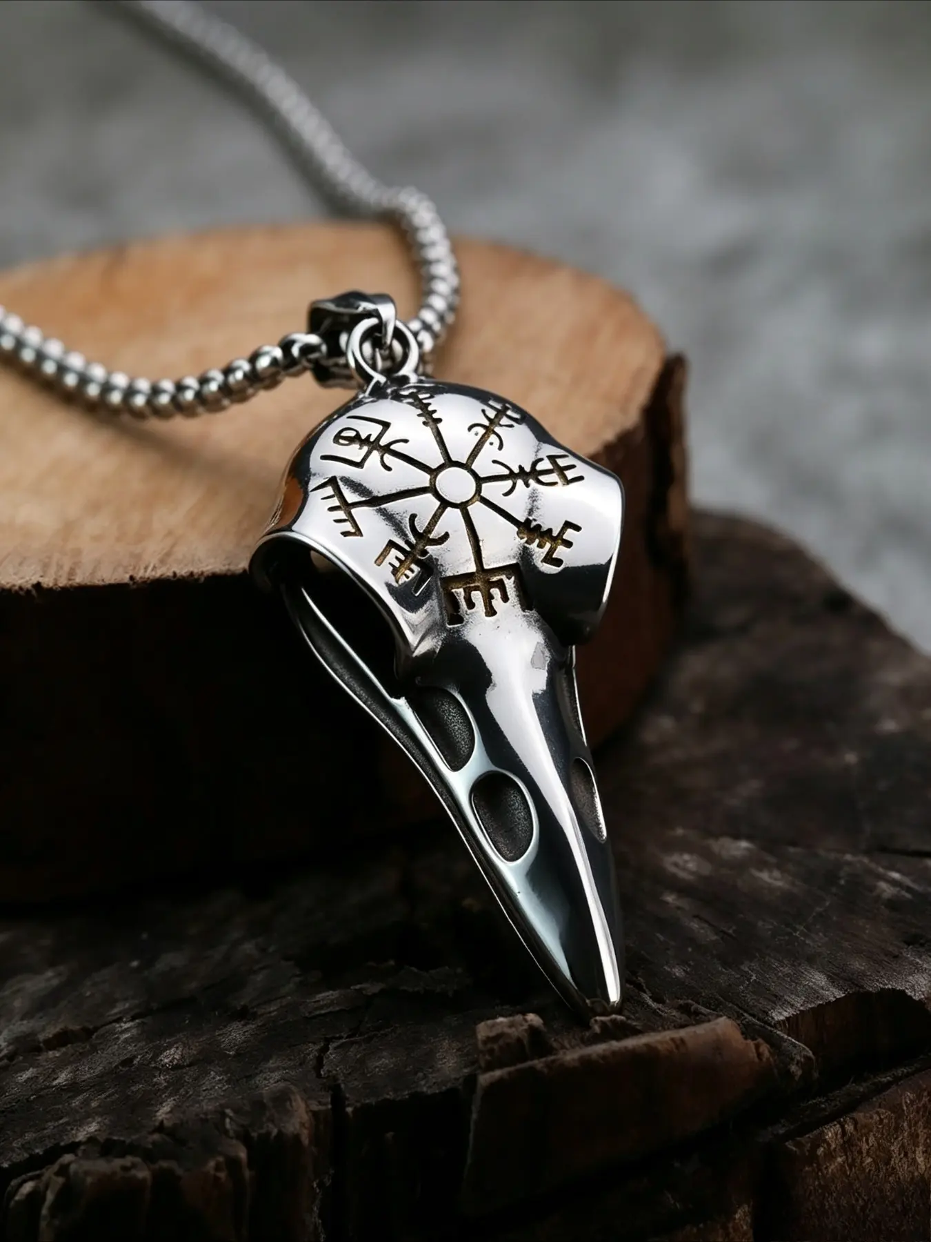 1 Stainless Steel Viking Raven Skull Viking Compass Rune Fashion Pendant Necklace, Gothic Nordic Style Jewelry