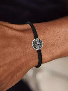 Handmade Adjustable Wristband, Virgin Mary Cross Bracelet, Handwoven Design, Customizable Fit, Perfect Gift for Faithful Followers