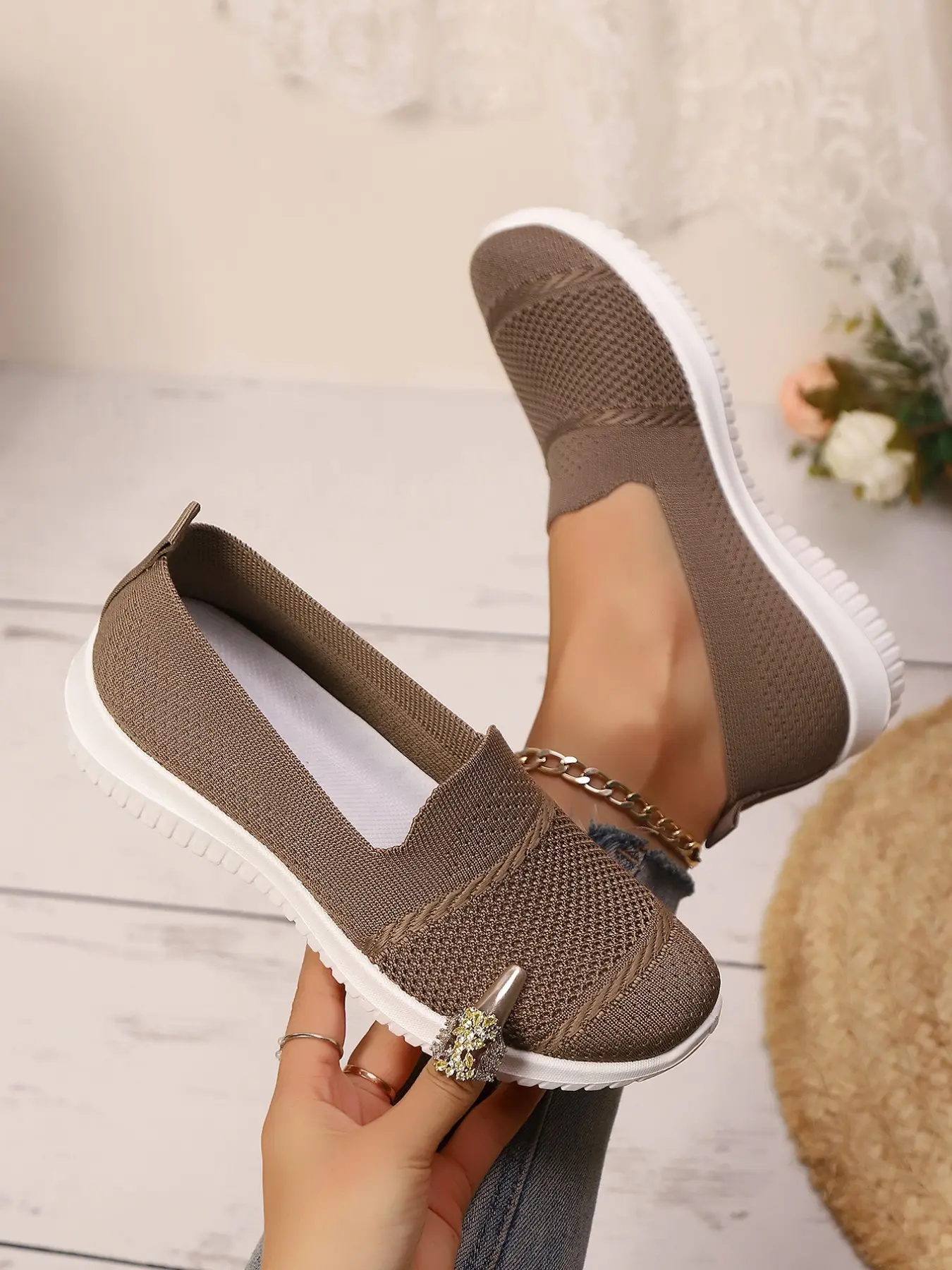 Women's 2026 New Wave Edge Knit Slip-On Shoes, Slip On Trainers, Thick Sole Lightweight Casual Sneakers, Casual Fashion Shoes, Casual Trendy Shoes, Round Toe, All Seasons, Textile Upper, Rubber Sole, Footwear