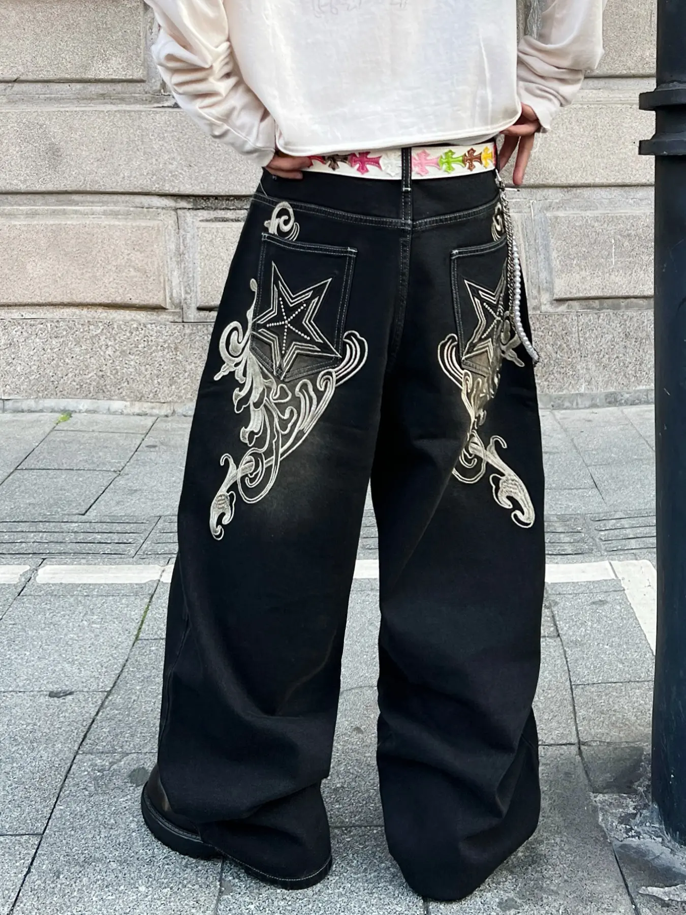 Men's Vintage Washed Trendy Distressed Denim Jeans, Heavy Embroidery Straight Leg Wide Leg Pocket Jeans, Streetwear Fashion Oversized Loose Fit Long Pants