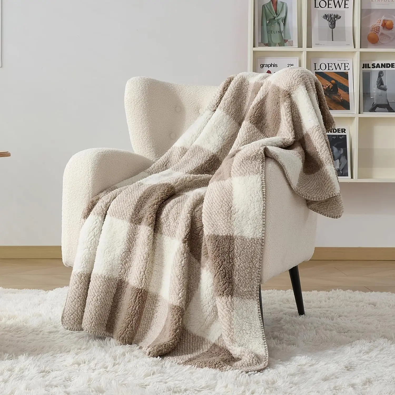 Checkered Throw Blanket Super Soft Sherpa Fleece Blanket for Couch, Sofa and Bed, Warm Cozy Fuzzy Plush Reversible Throw, Khaki and White Checkered, 50" x 60"