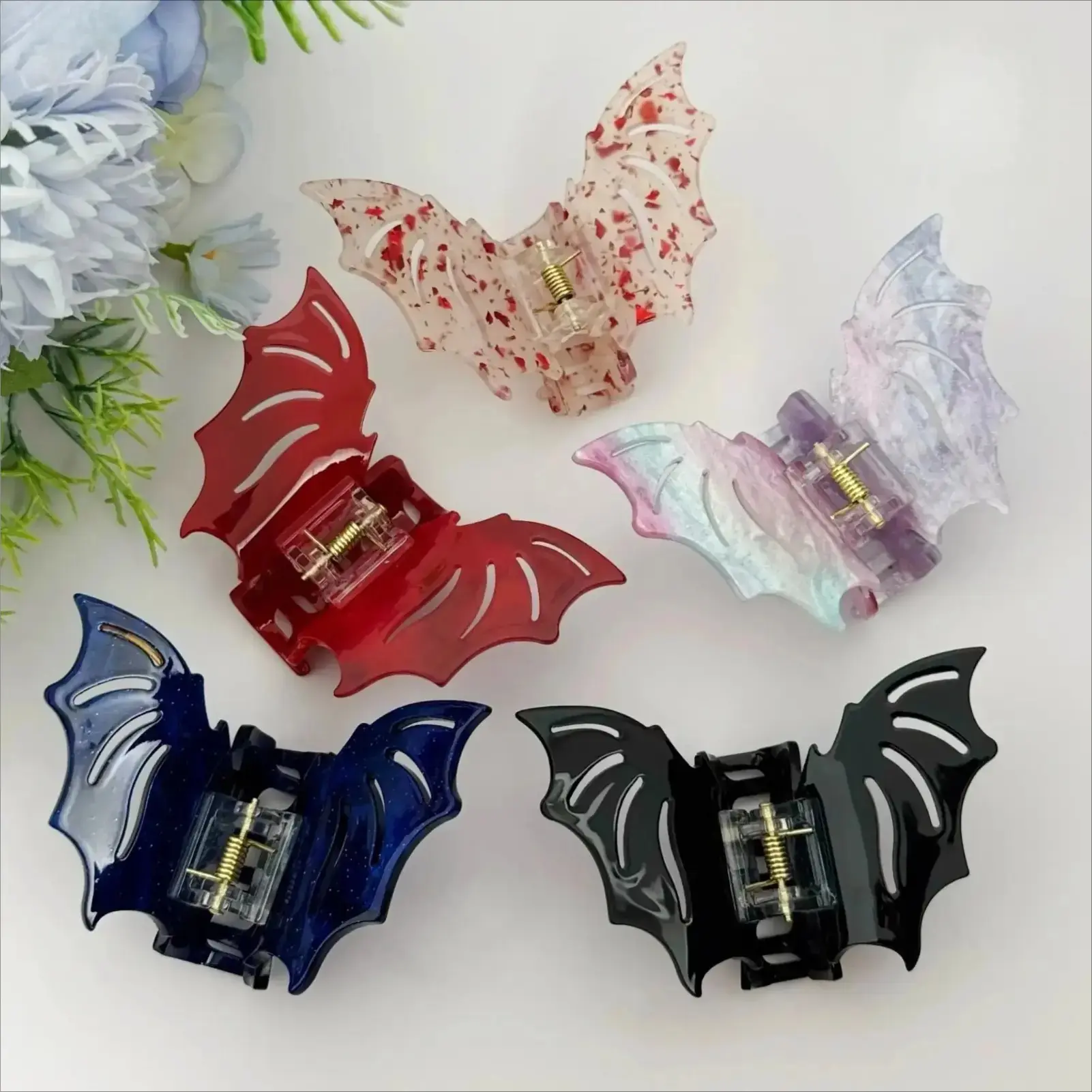 Women's Gothic Bat Wing Hair Claw Clip, Non-Slip Hair Clip for Halloween, Cosplay & Everyday Hairstyles, Funky Unique Accessories, Acrylic Resin, Dramatic Wings