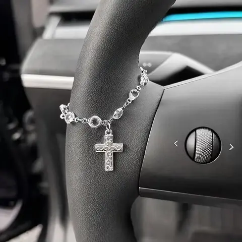 1 Count Sparkling Rhinestone Cross Steering Wheel Hanging Chain, Exquisite and Compact Workmanship, Ladies' Car Interior Decoration, Car Hanger Ornament, Home Decor, Birthday Gifts for Girlfriends and Family, Bling Car Accessories