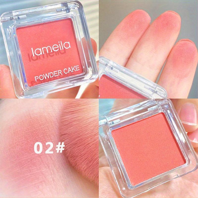 A soft blush palette of four colors, a natural matte finish, long-lasting buildable coverage, powder formula, water and sweat resistant, compact and portable, suitable for all skin tones