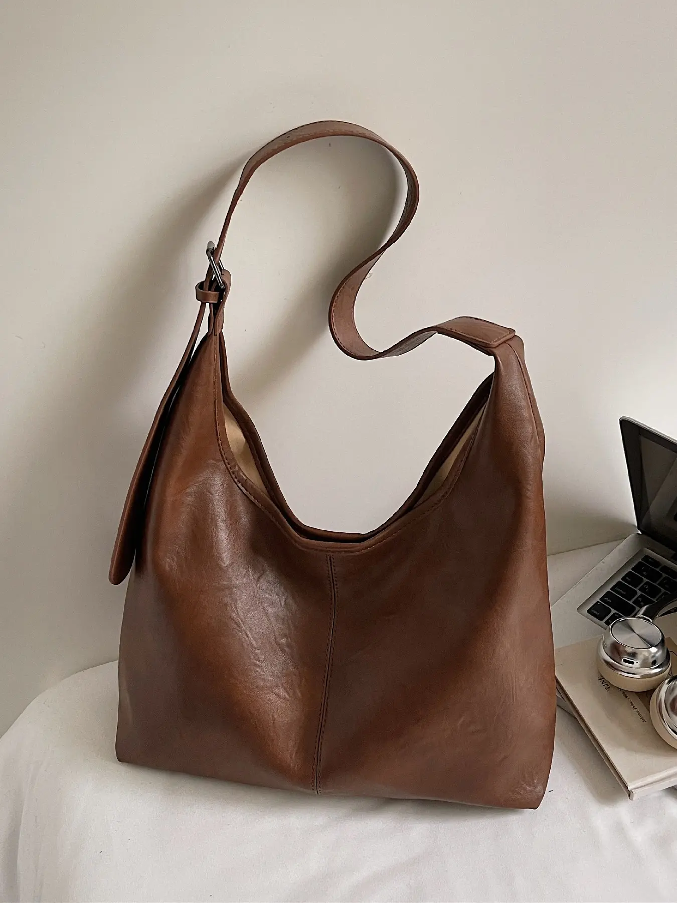 1pc Simple Solid Color Shoulder Bag, Women's Casual Magnetic Closure Crossbody Bag, Perfect for Commuting and Shopping