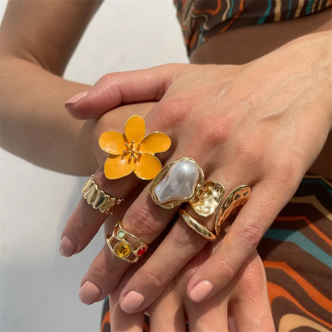 Women's Funky Adjustable Cocktail Ring - Fashion Liquid Lava Flower Cowhide Leather, Artistic Exaggerated Female Accessory for Parties, Street Style