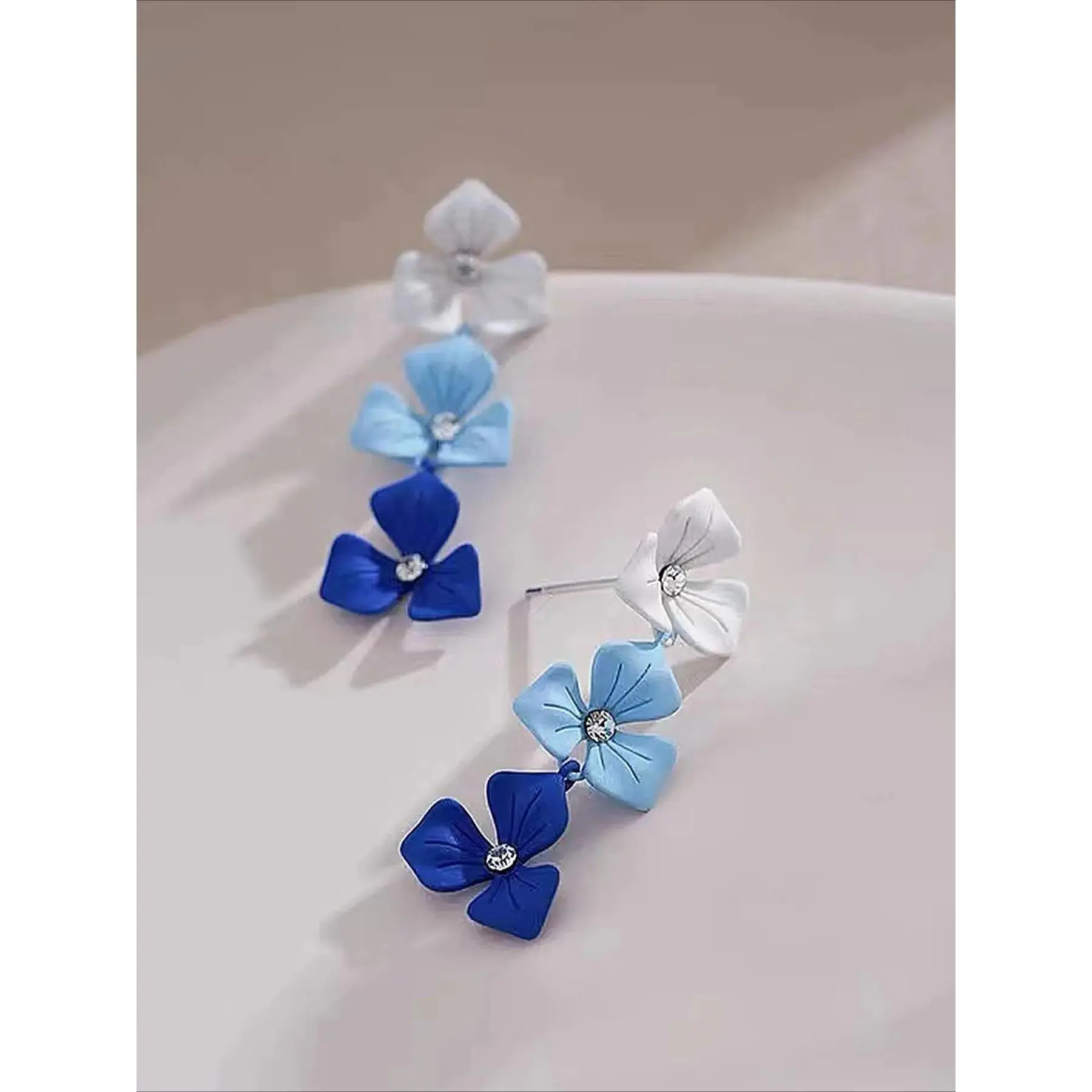 Women’s Neutral Tone Floral Drop Earrings - Lightweight Exquisite Hook Earrings for Daily Wear, Female Fashion Jewelry, All-Match Outfit Accessories, Anniversary Gift for Her