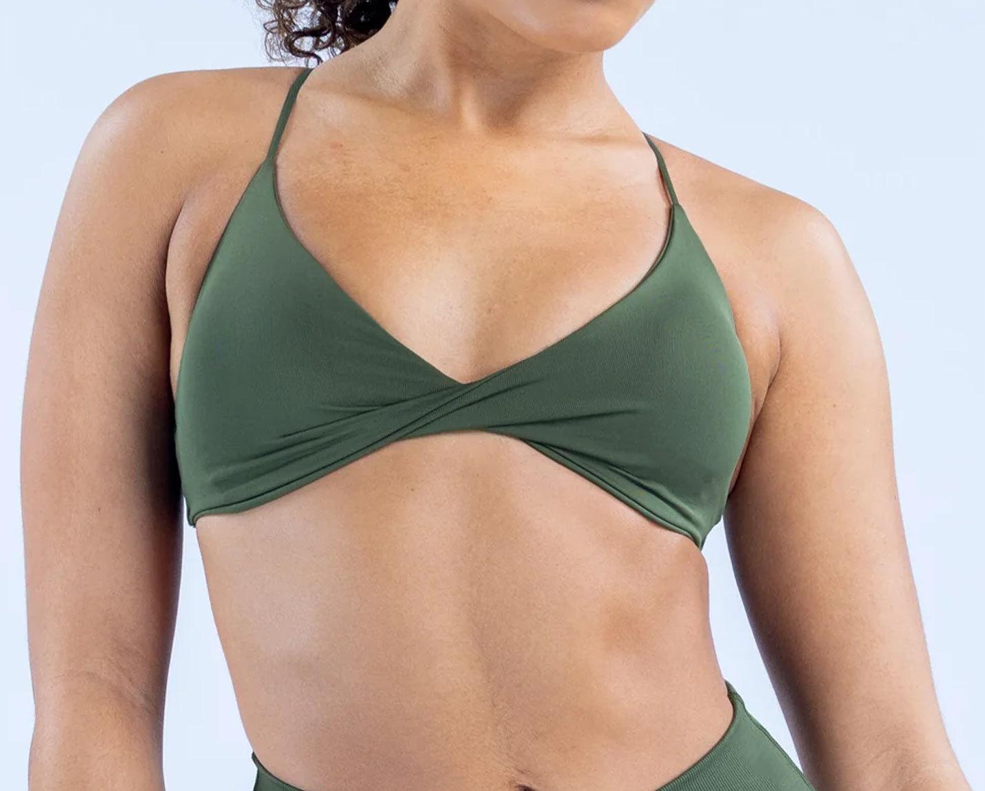 DFYNE Seamless Thin Strap Bandeau Top |   Front twisted back design for a supportive and flattering look, high elasticity and skin-friendly fabric that won't dig into your shoulders, providing a bare-skin feel during exercise.