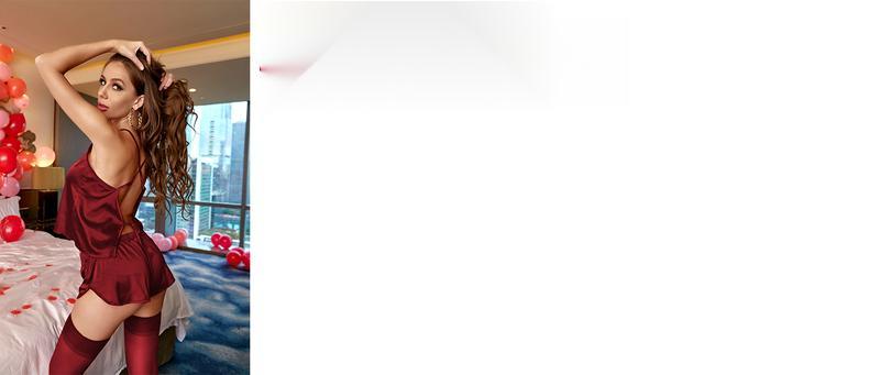 THE WELL KEPT Silk Pajamas Set for Women Satin Backless Lingerie Pjs Cami Top and Shorts Nightwear Women's Deep Plus Size Lace Corset